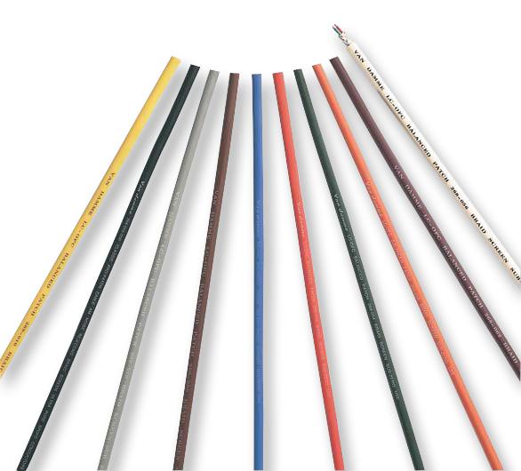 268009C CABLE, BALANCED PATCH, RED, PER M VAN DAMME