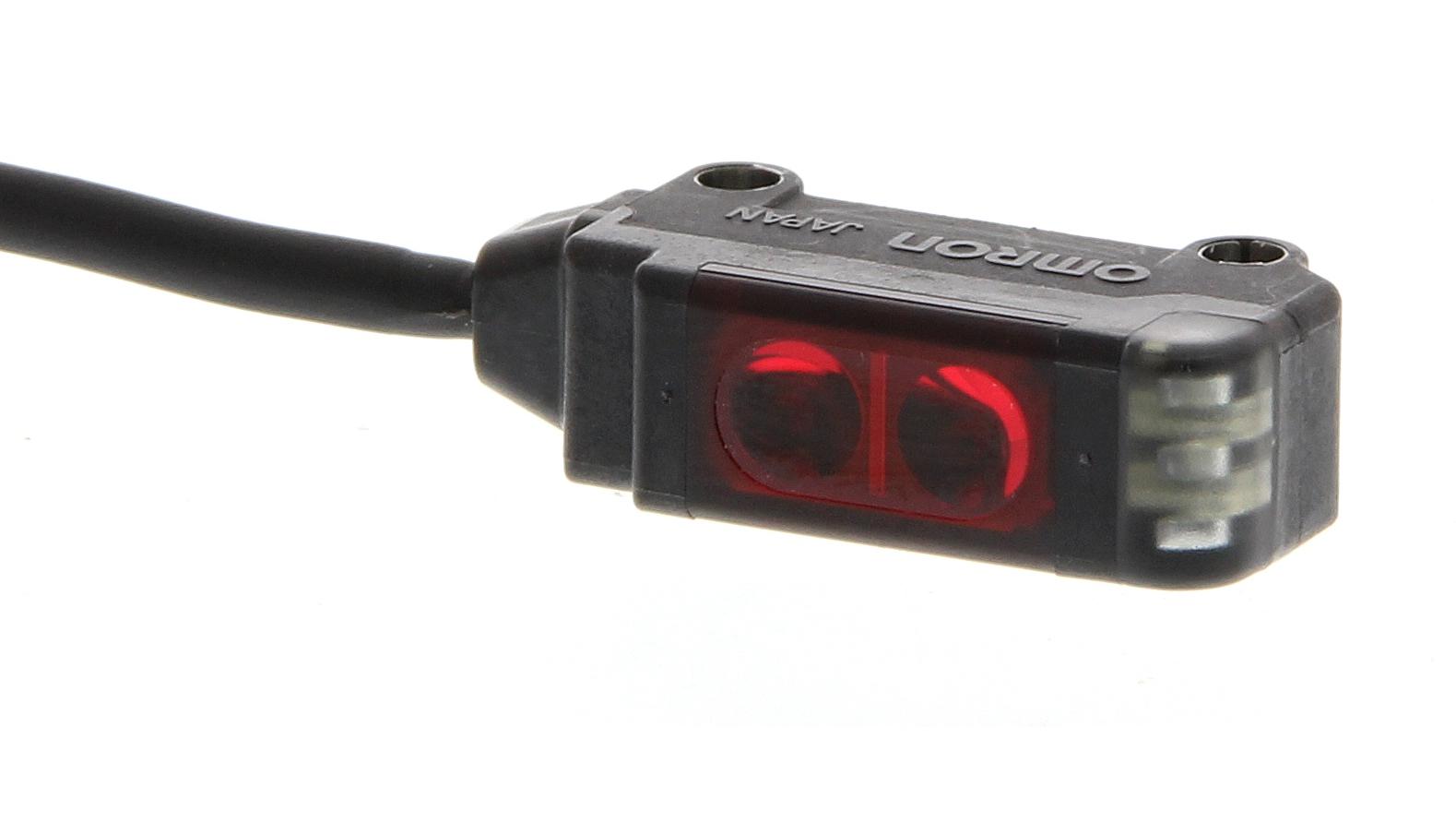 E3T-SL24 2M PHOTOELECTRIC SENSOR, PNP, 30MM OMRON