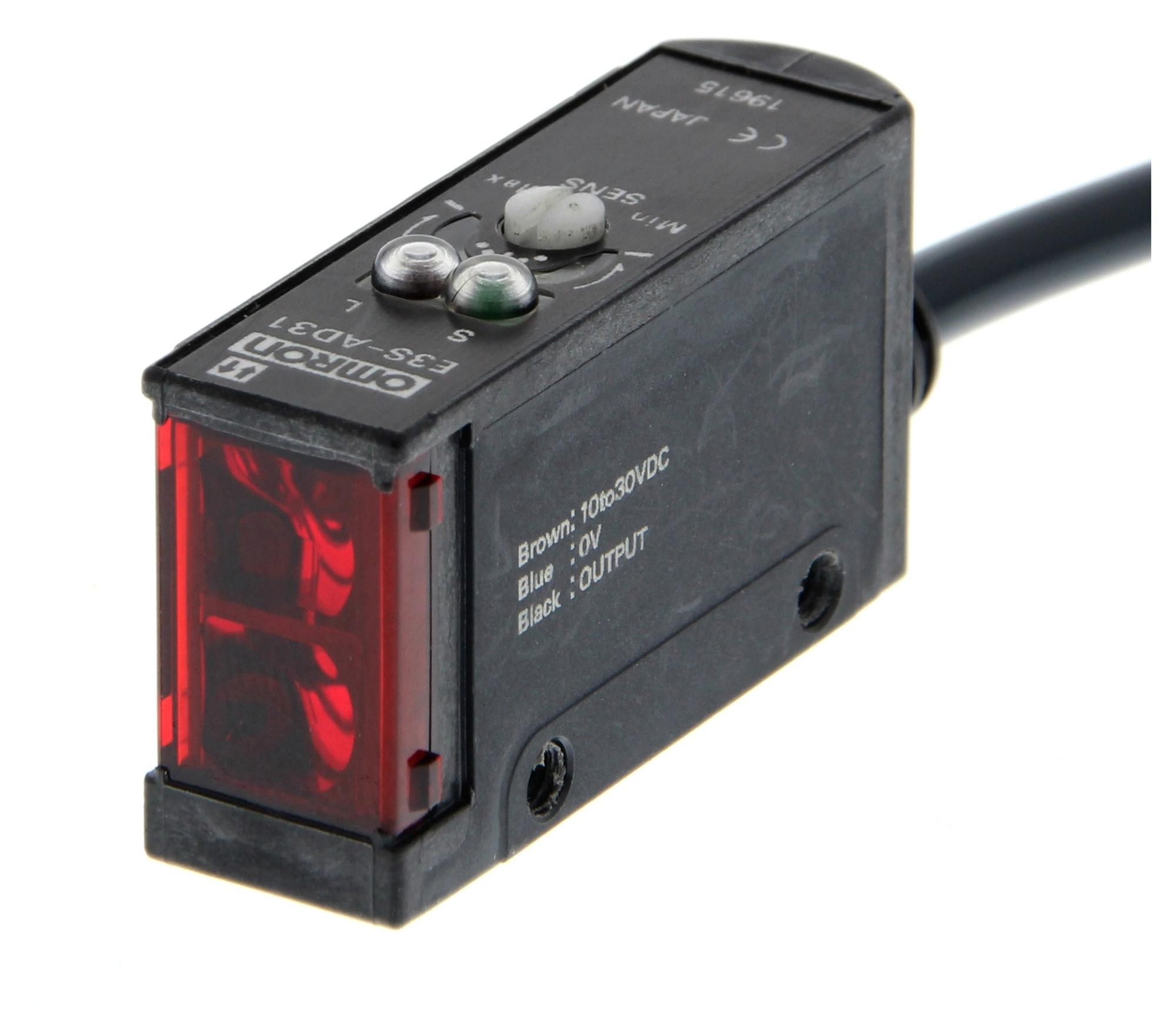 E3S-AD33 PHOTOELECTRIC SENSOR, PNP, 100MM OMRON