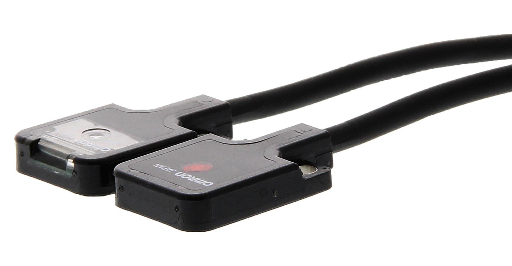 E3T-FT23 2M PHOTOELECTRIC SENSOR, PNP, 300MM OMRON