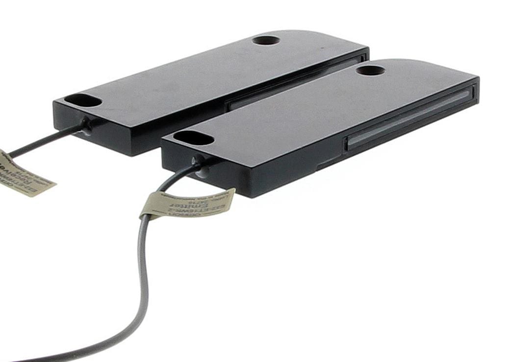 OMRON Fibre Optic E32-ET16WR-2 2M FIBRE OPTIC PHOTO SENSORS OMRON 3413757 E32-ET16WR-2 2M